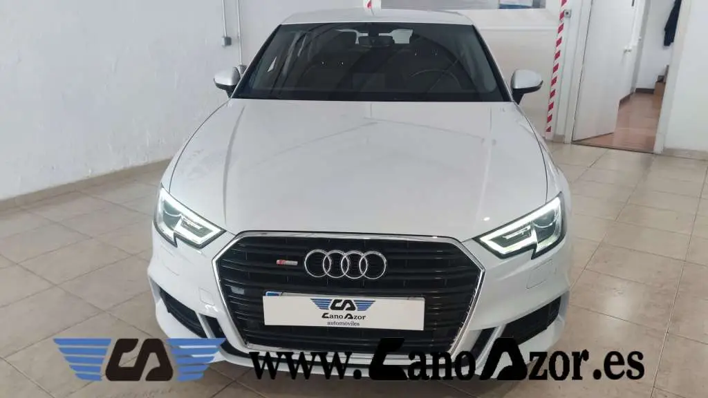 Photo 1 : Audi A3 2016 Diesel