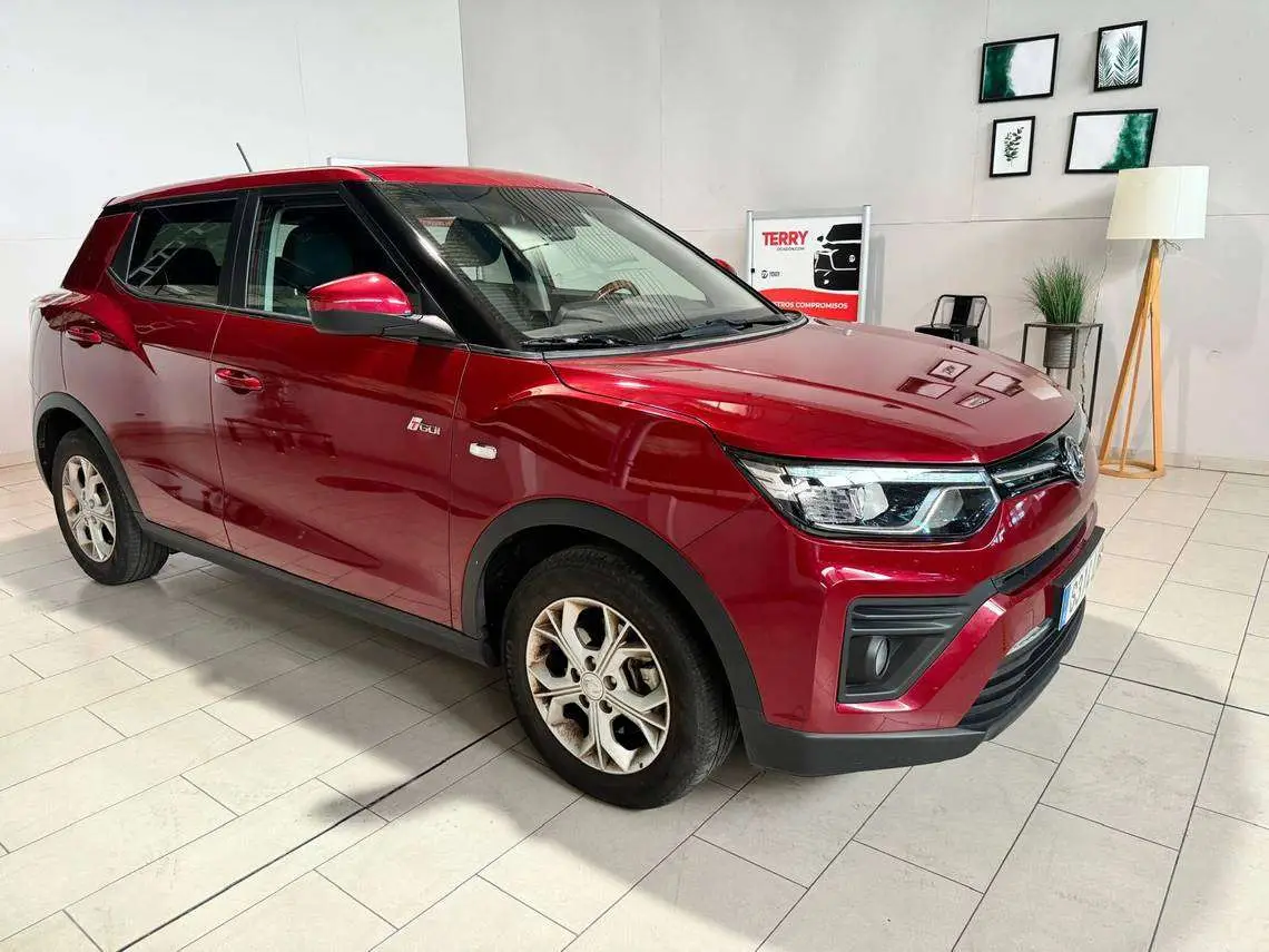 Photo 1 : Ssangyong Tivoli 2021 Petrol