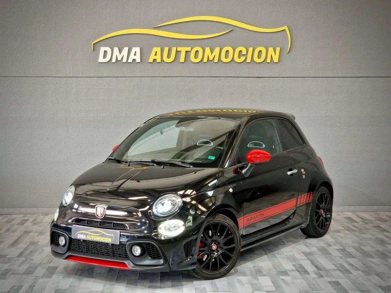 Photo 1 : Abarth 595 2019 Petrol