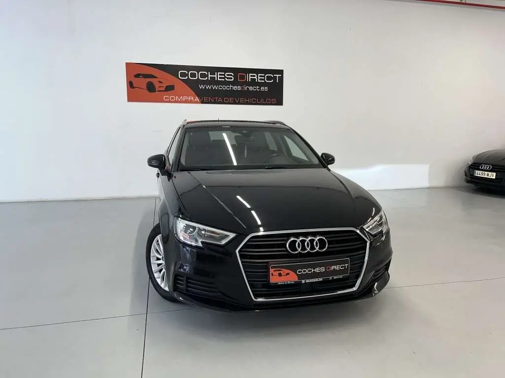 Photo 1 : Audi A3 2018 Diesel