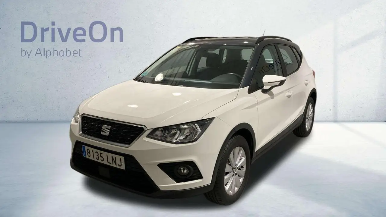 Photo 1 : Seat Arona 2021 Petrol