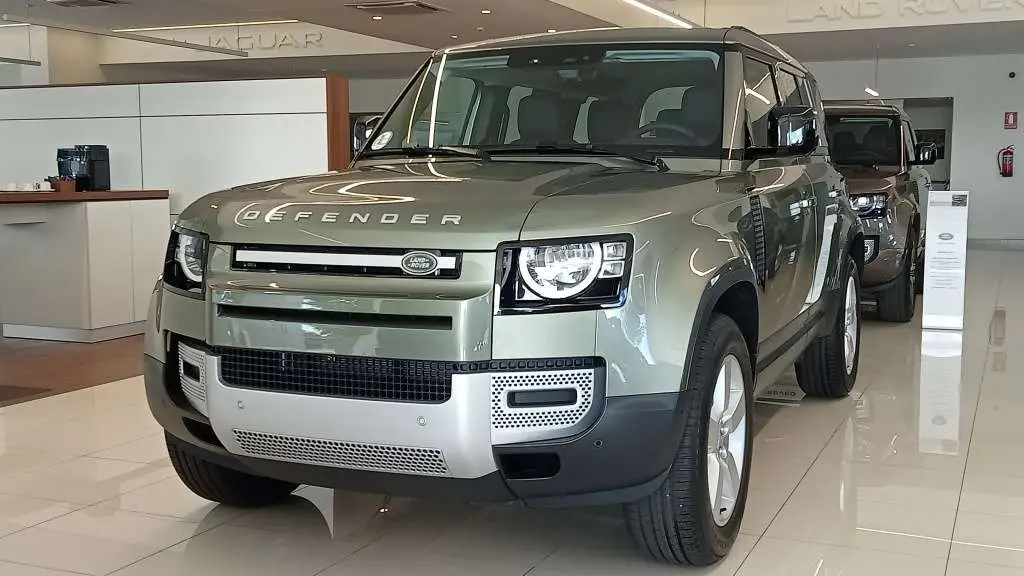 Photo 1 : Land Rover Defender 2024 Diesel