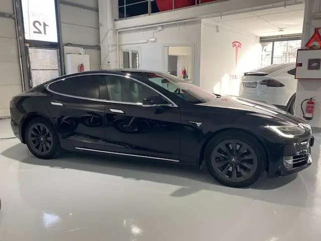 Photo 1 : Tesla Model S 2018 Electric