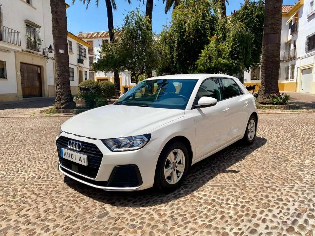 Photo 1 : Audi A1 2019 Petrol