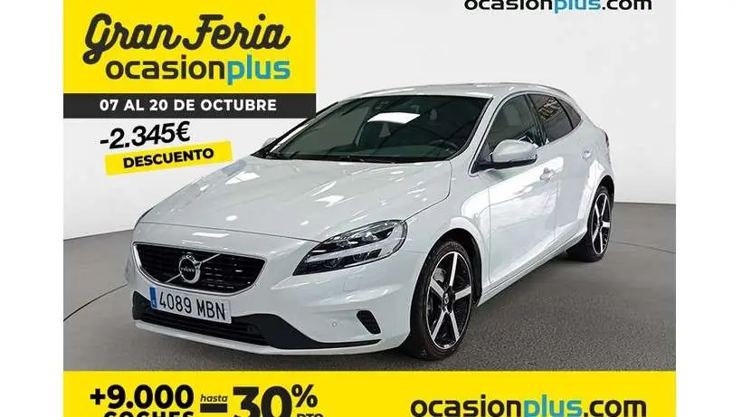 Photo 1 : Volvo V40 2019 Diesel