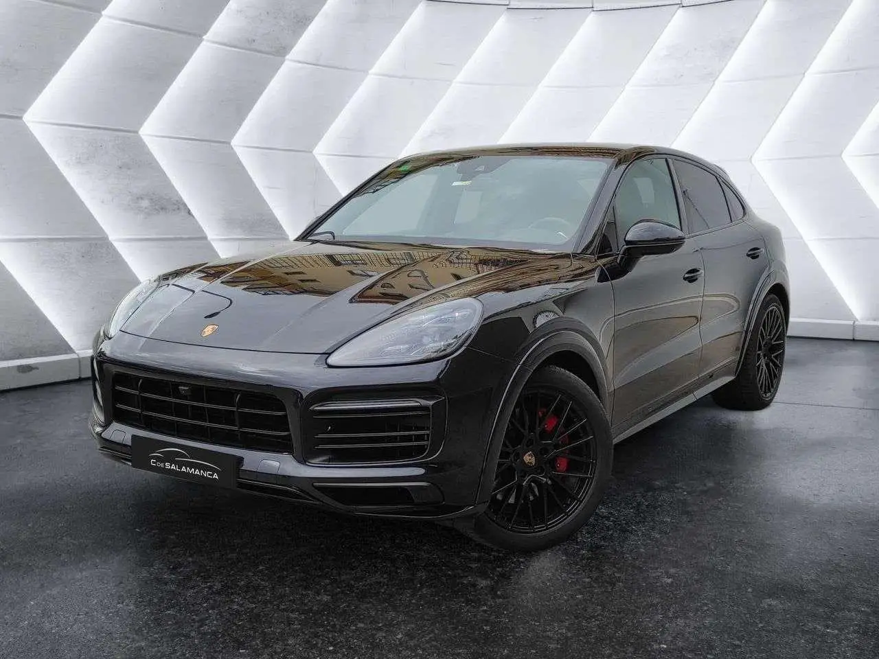 Photo 1 : Porsche Cayenne 2021 Essence