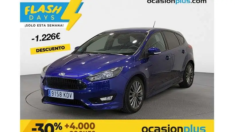 Photo 1 : Ford Focus 2017 Petrol