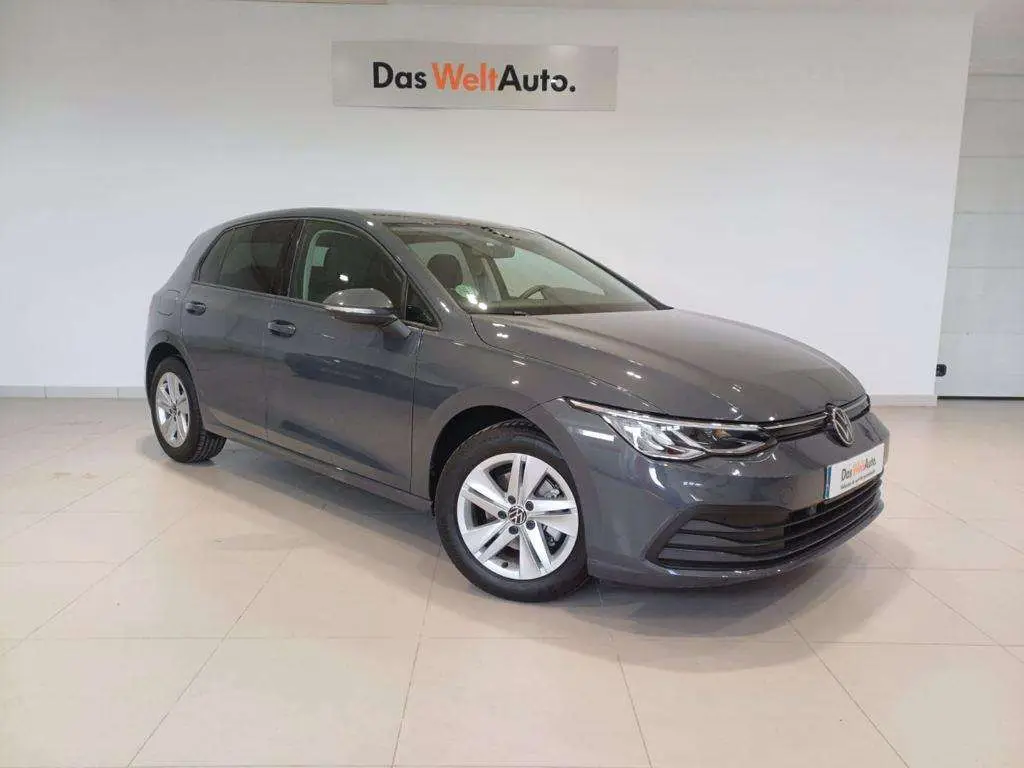 Photo 1 : Volkswagen Golf 2023 Petrol