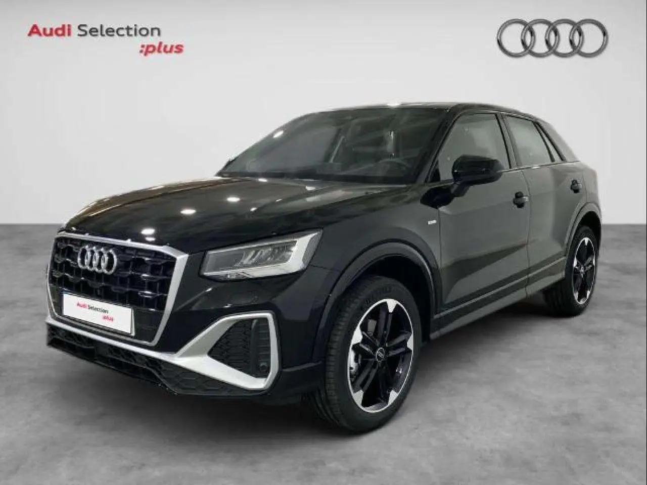 Photo 1 : Audi Q2 2024 Essence