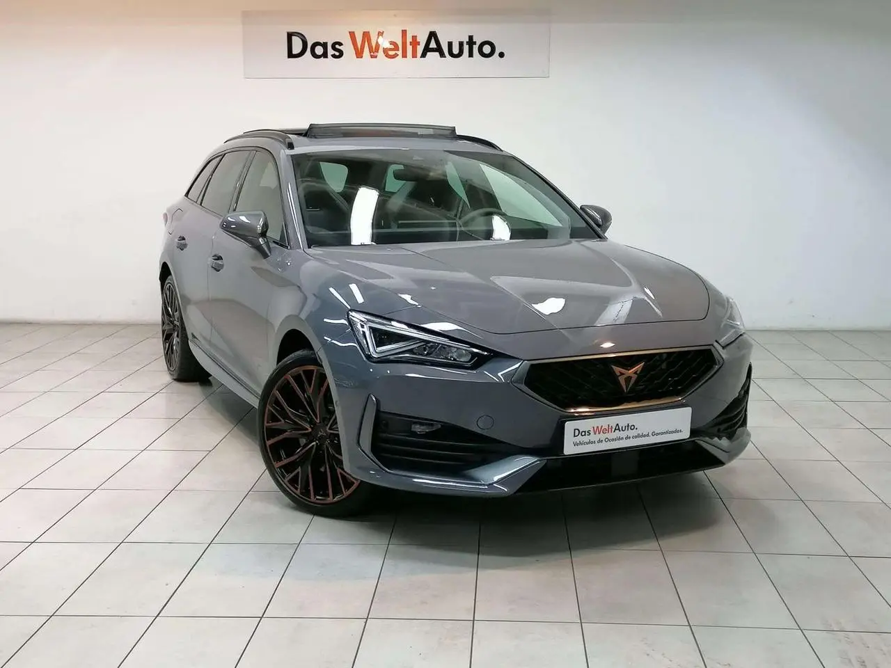 Photo 1 : Cupra Leon 2023 Petrol