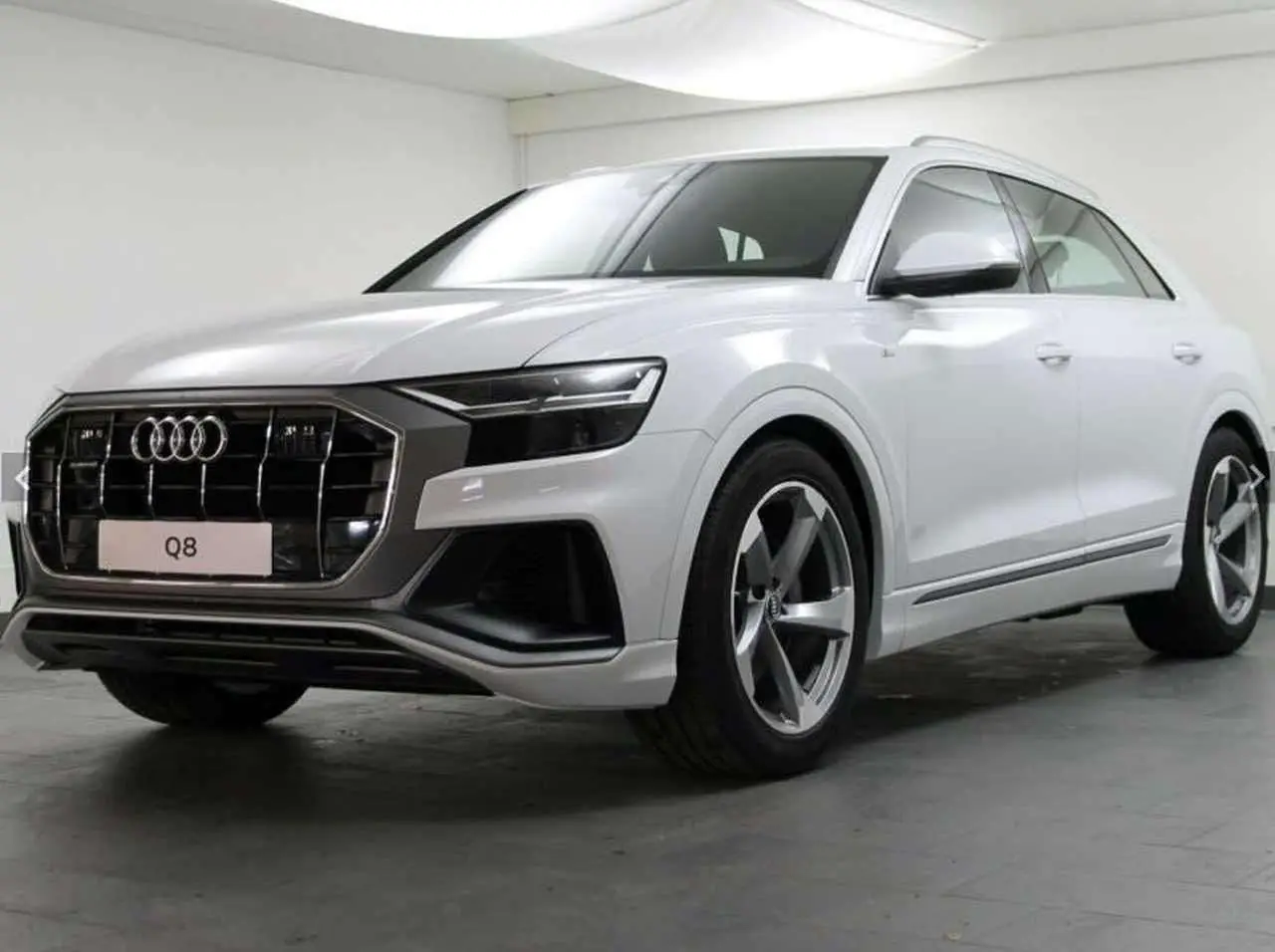 Photo 1 : Audi Q8 2019 Diesel