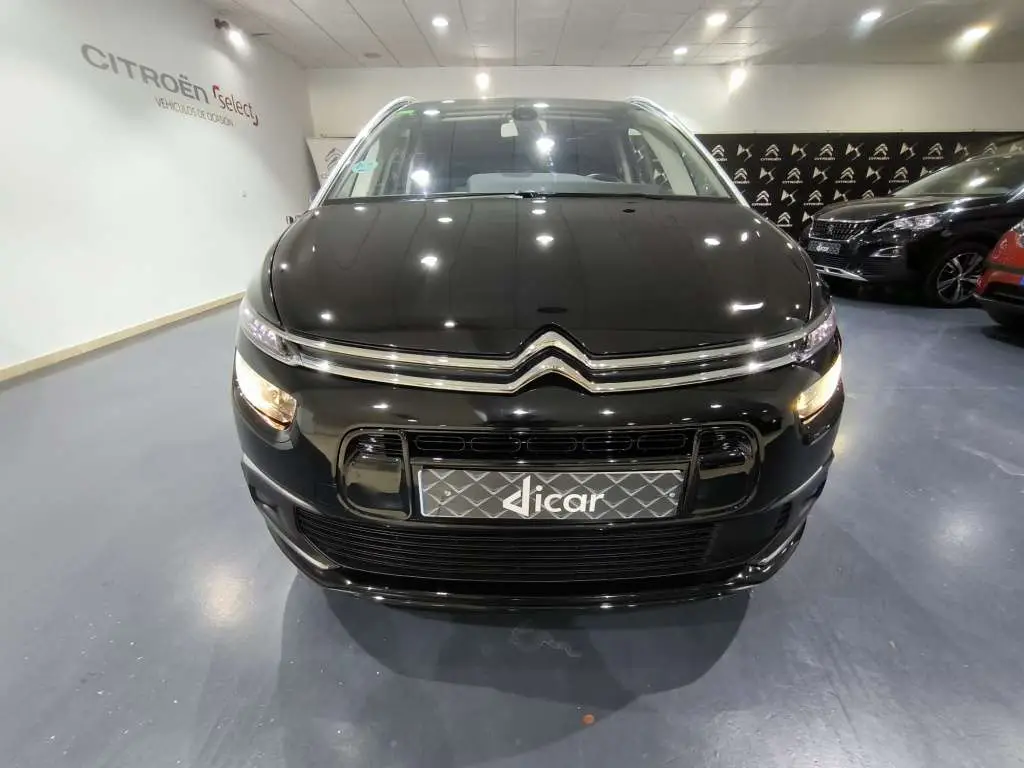 Photo 1 : Citroen C4 2019 Essence