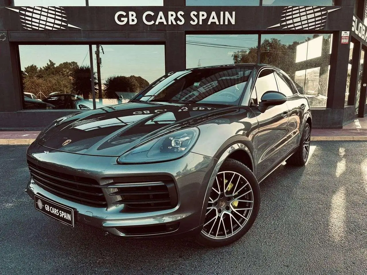 Photo 1 : Porsche Cayenne 2020 Others