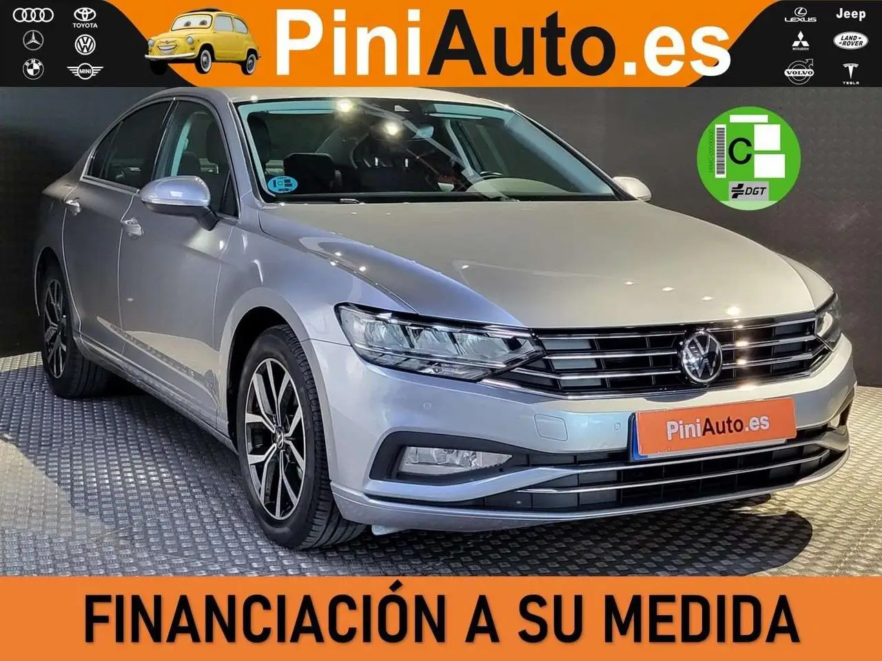 Photo 1 : Volkswagen Passat 2021 Diesel