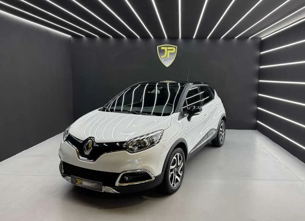 Photo 1 : Renault Captur 2017 Essence