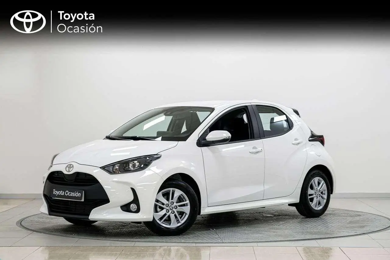 Photo 1 : Toyota Yaris 2024 Essence