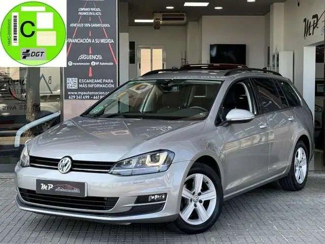 Photo 1 : Volkswagen Golf 2015 Petrol