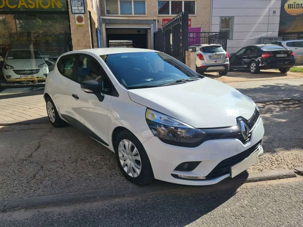 Photo 1 : Renault Clio 2019 GPL