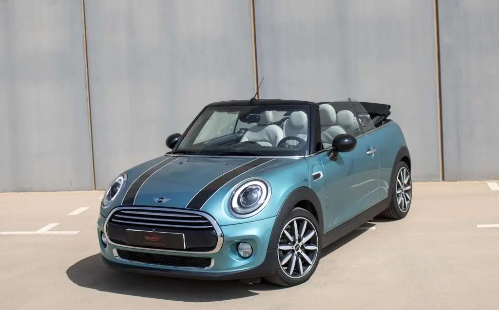 Photo 1 : Mini Cooper 2018 Diesel