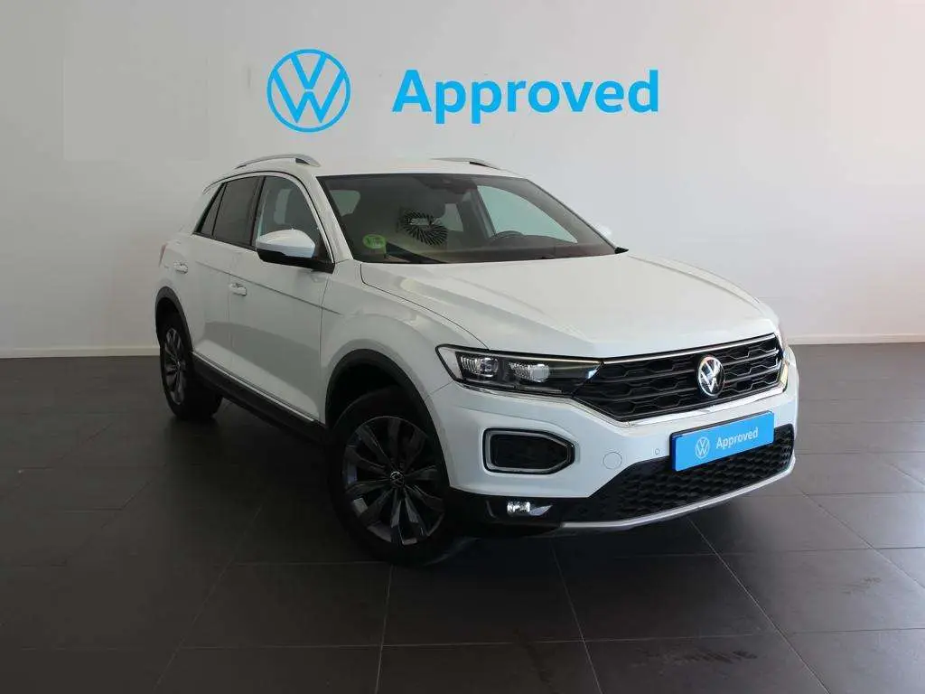 Photo 1 : Volkswagen T-roc 2021 Essence