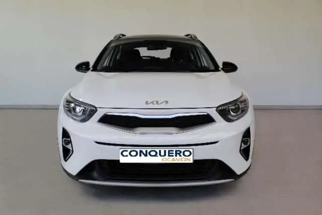 Photo 1 : Kia Stonic 2022 Essence