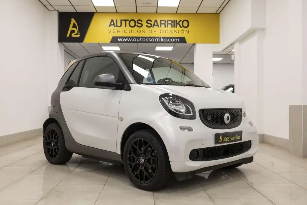 Photo 1 : Smart Fortwo 2019 Électrique