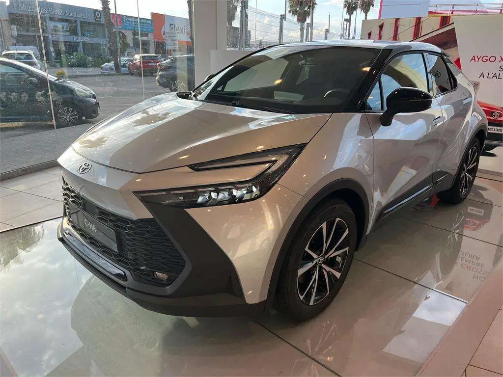 Photo 1 : Toyota C-hr 2024 Others