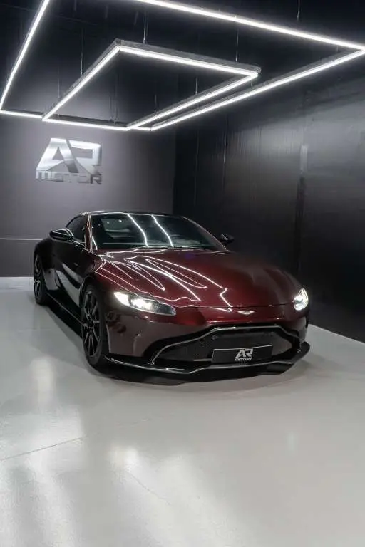 Photo 1 : Aston Martin Vantage 2019 Petrol