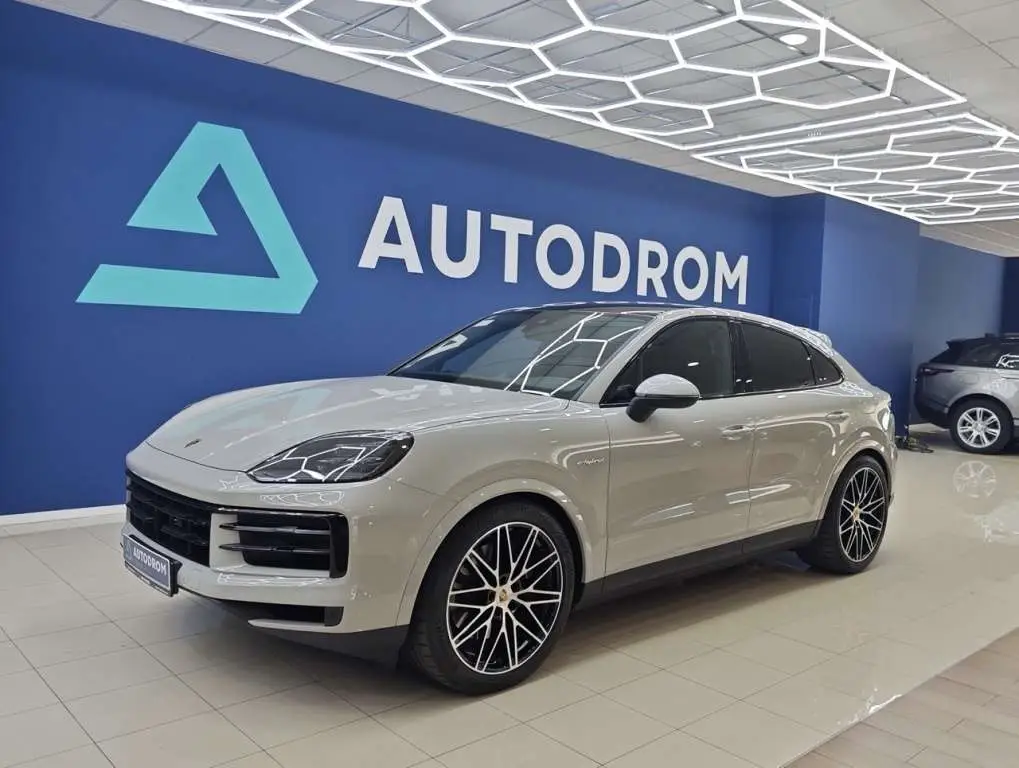 Photo 1 : Porsche Cayenne 2024 Hybrid