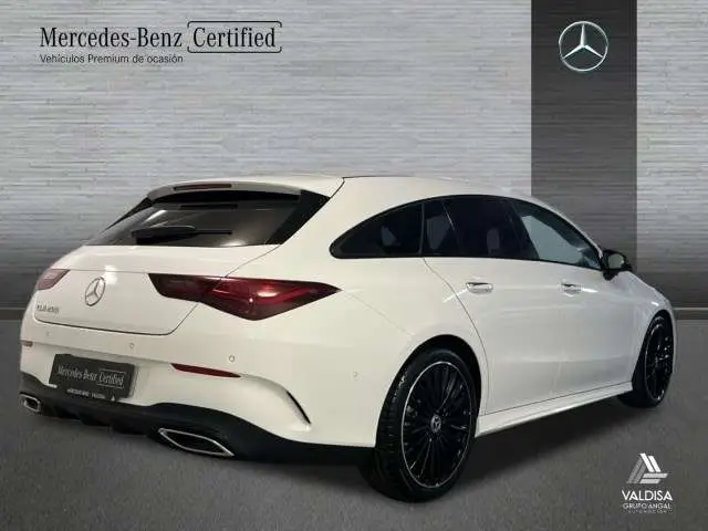 Photo 1 : Mercedes-benz Classe Cla 2024 Petrol