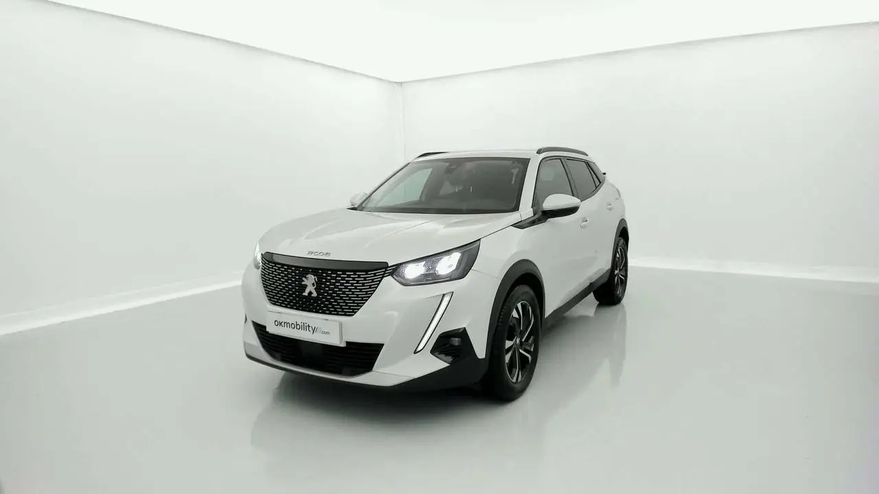 Photo 1 : Peugeot 2008 2021 Essence