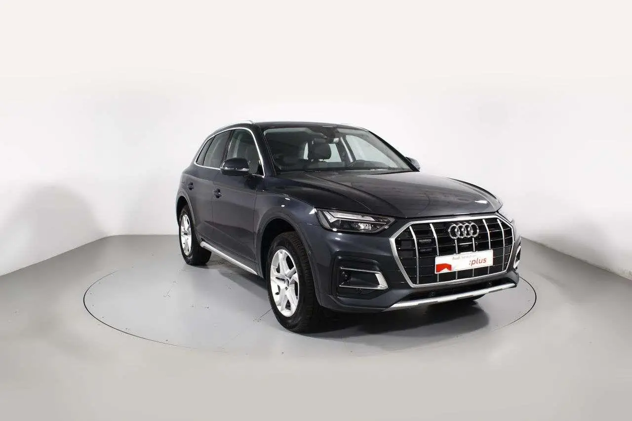 Photo 1 : Audi Q5 2024 Electric