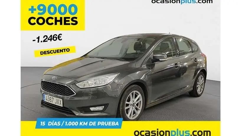 Photo 1 : Ford Focus 2017 Petrol