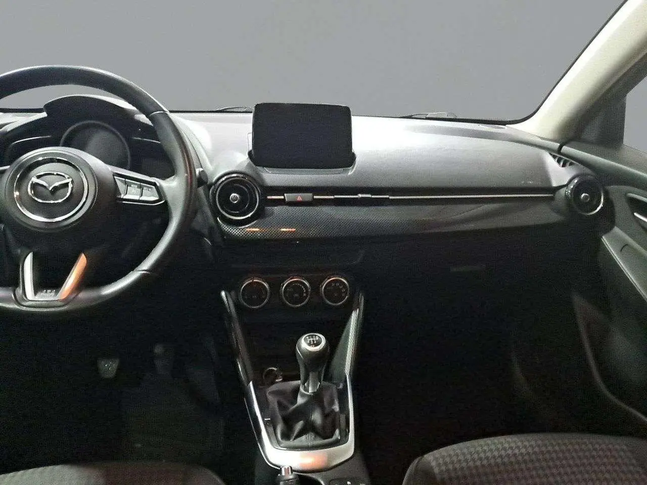 Photo 1 : Mazda 2 2019 Essence