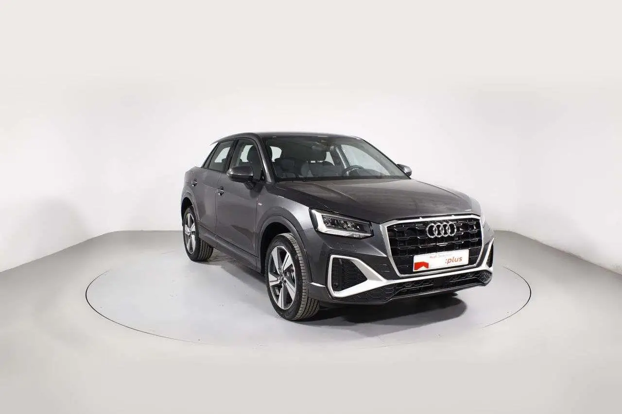 Photo 1 : Audi Q2 2024 Essence