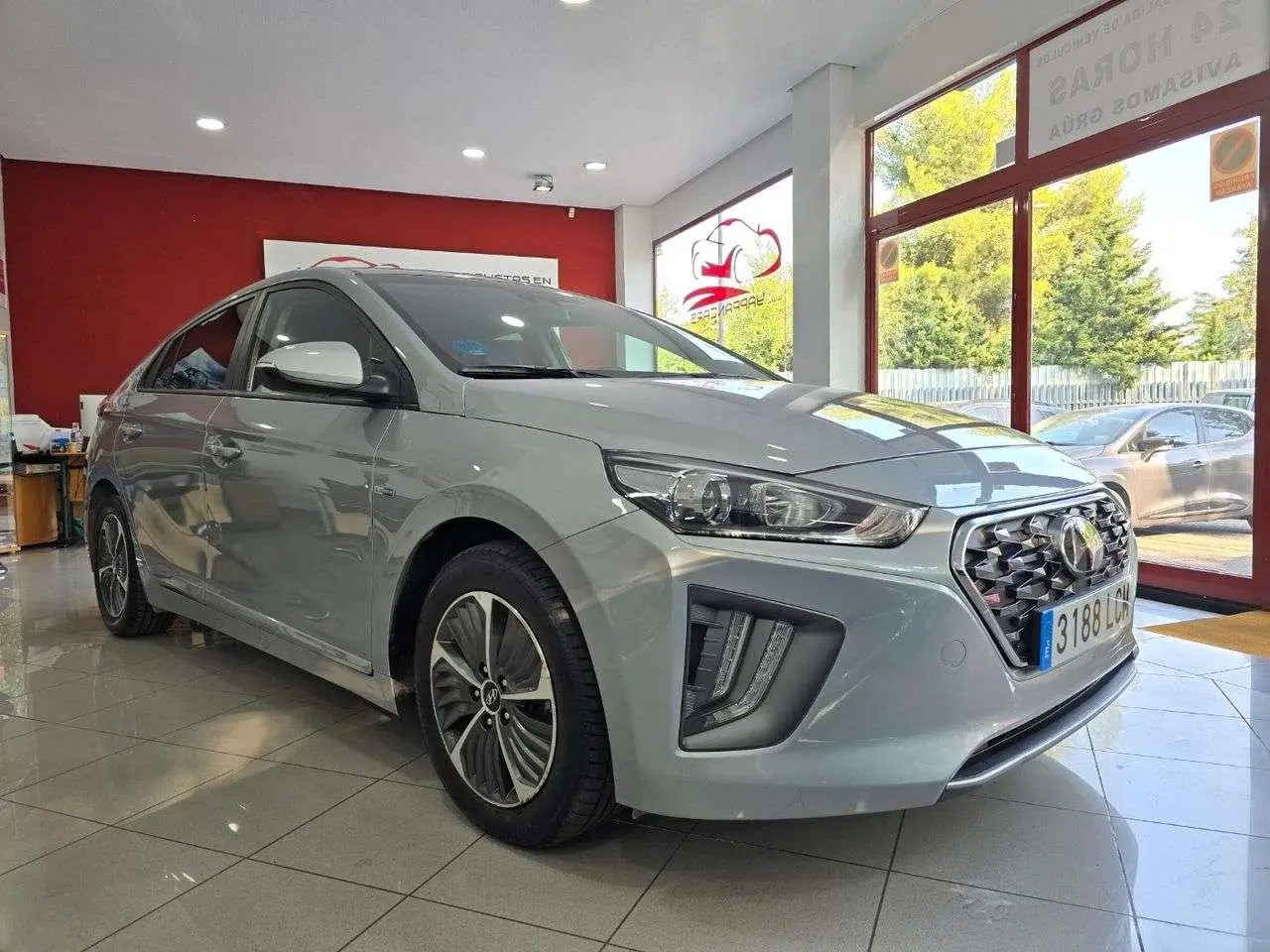 Photo 1 : Hyundai Ioniq 2019 Hybride