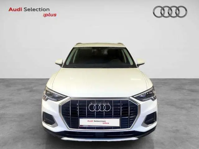 Photo 1 : Audi Q3 2023 Essence