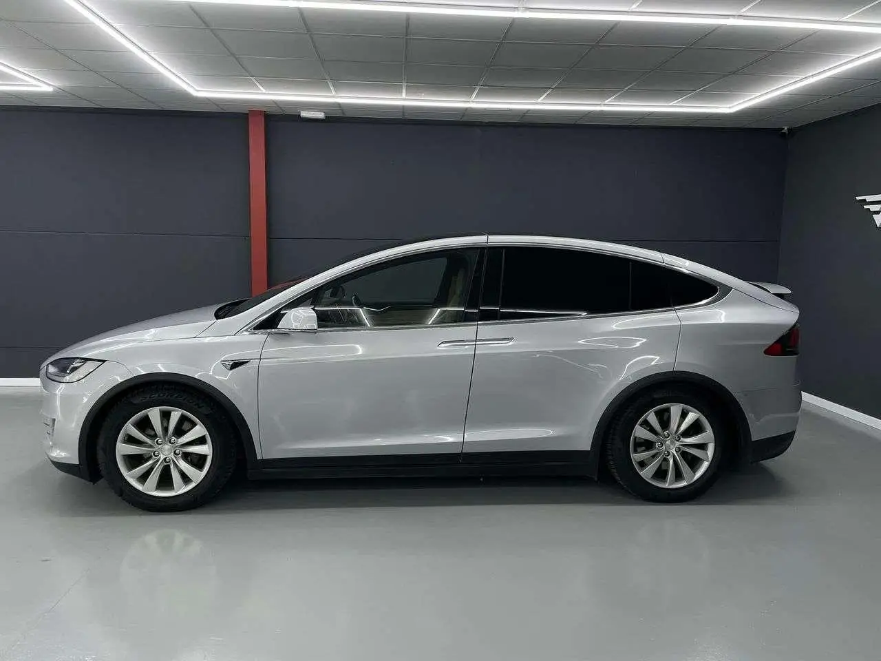 Photo 1 : Tesla Model X 2017 Électrique