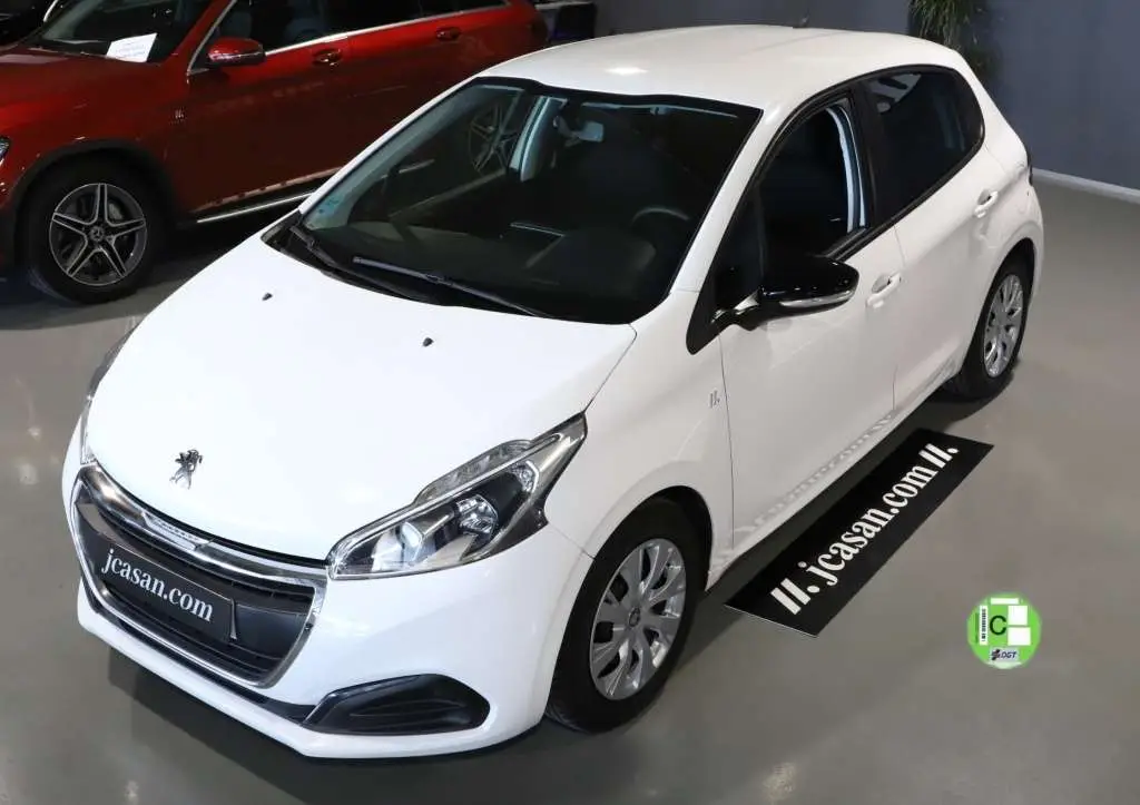 Photo 1 : Peugeot 208 2019 Diesel