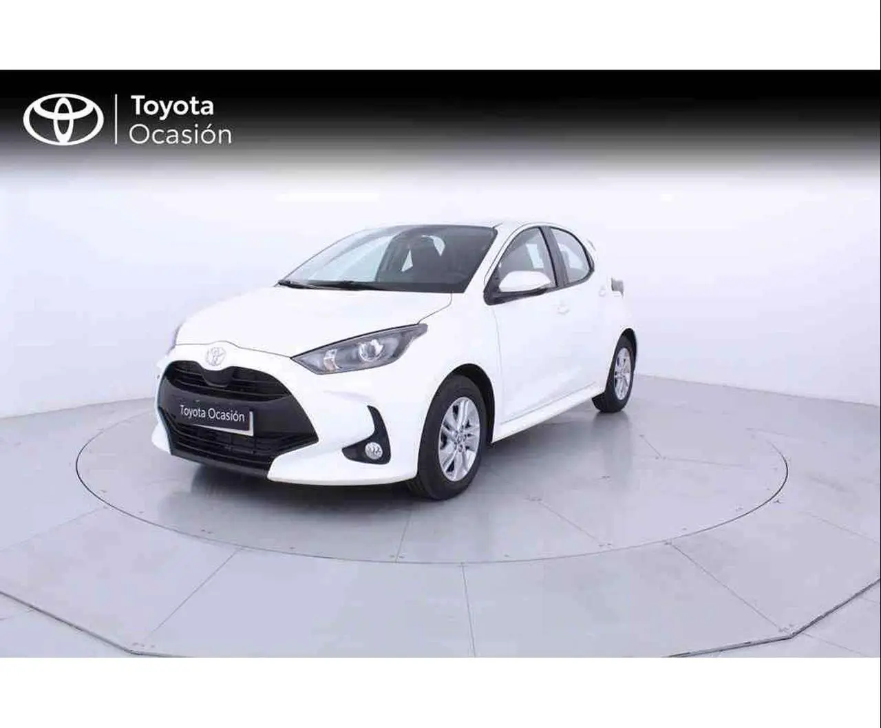 Photo 1 : Toyota Yaris 2024 Essence