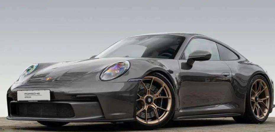 Photo 1 : Porsche 992 2022 Essence