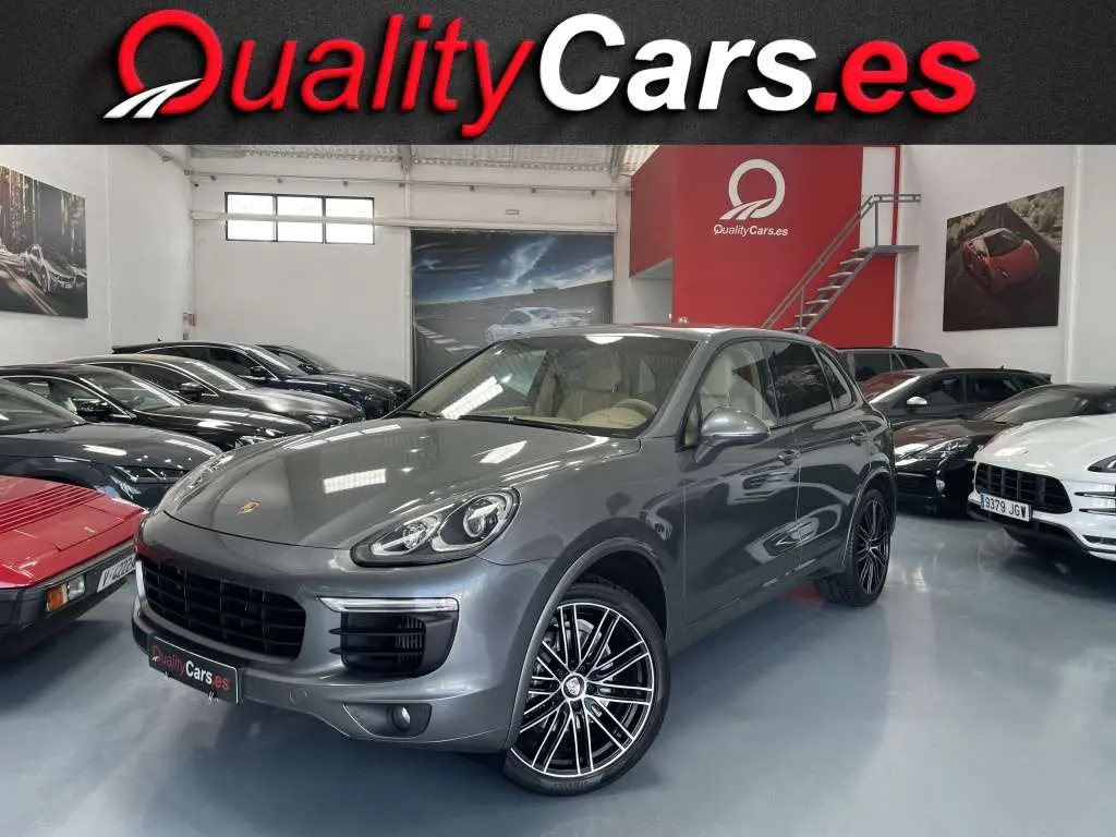 Photo 1 : Porsche Cayenne 2016 Diesel