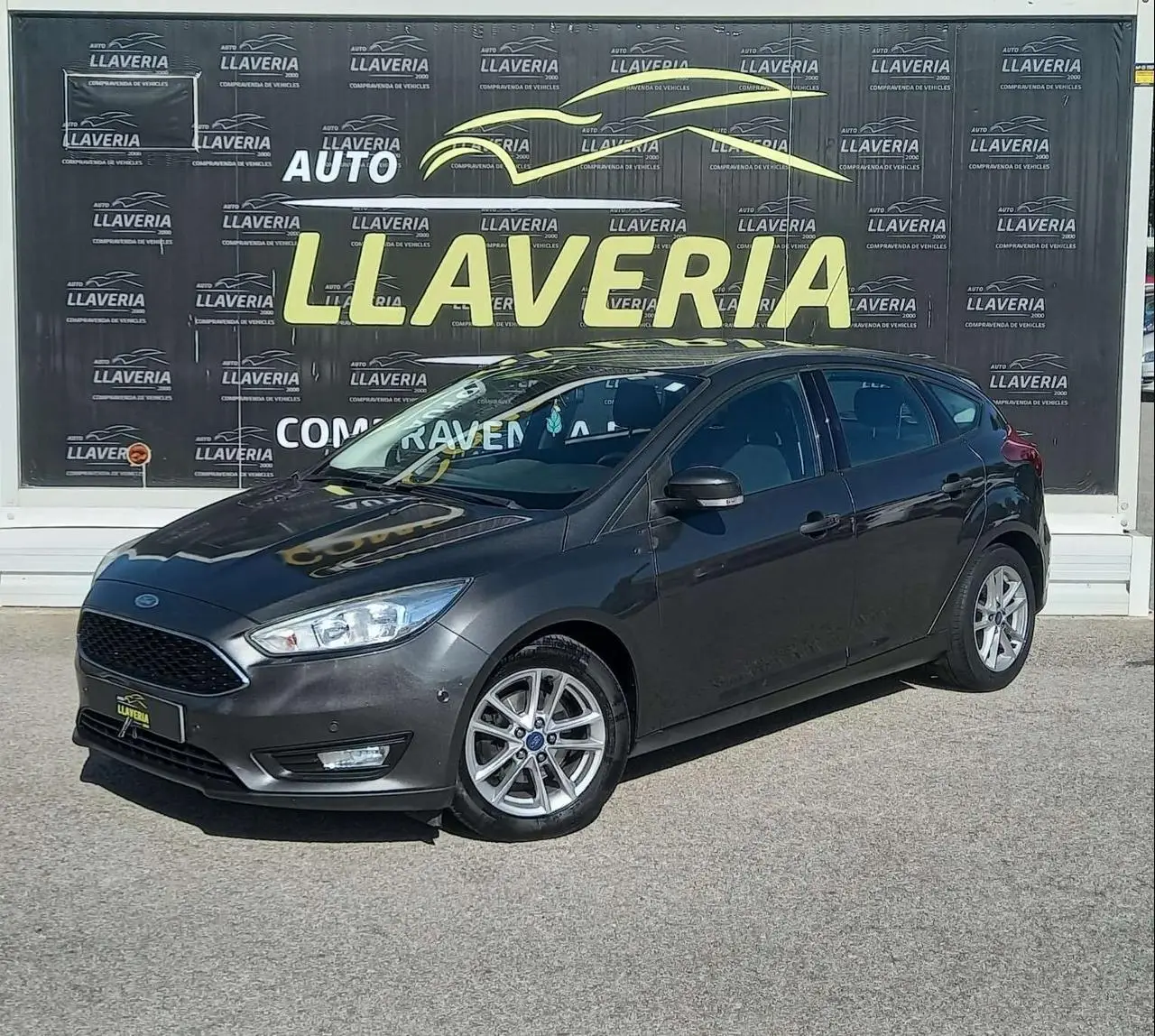 Photo 1 : Ford Focus 2016 Diesel