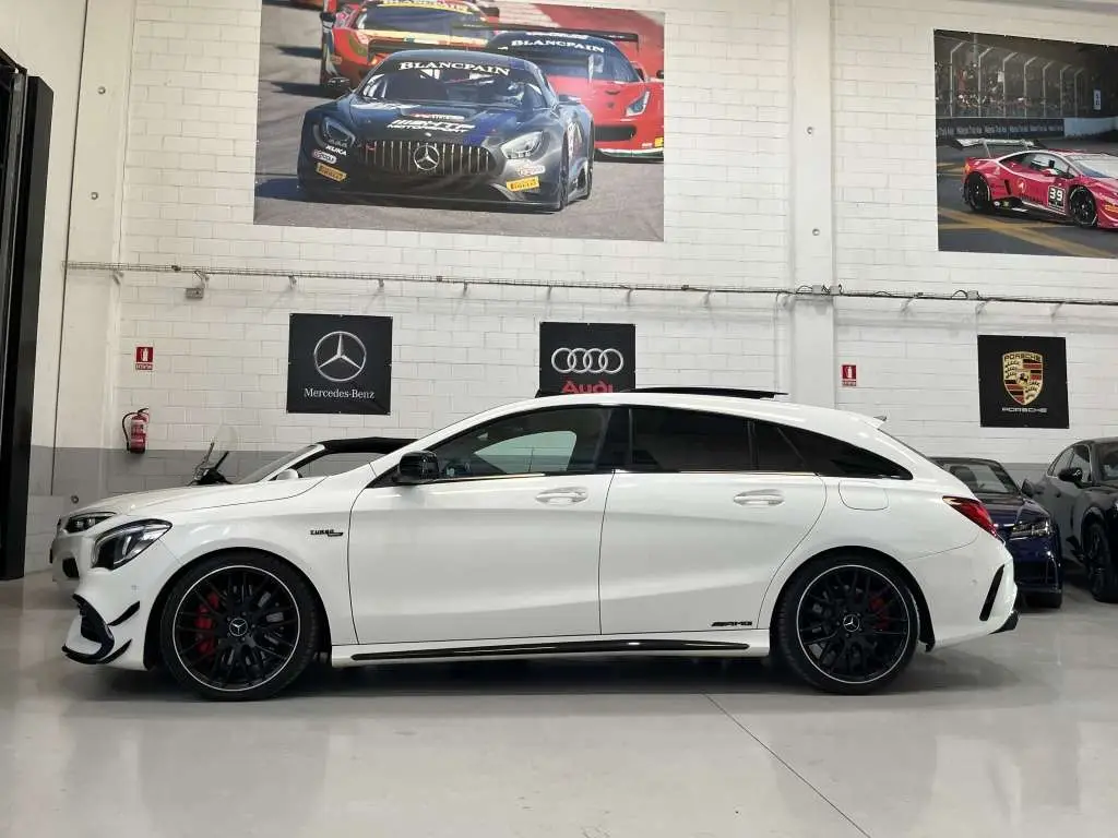 Photo 1 : Mercedes-benz Classe Cla 2018 Essence