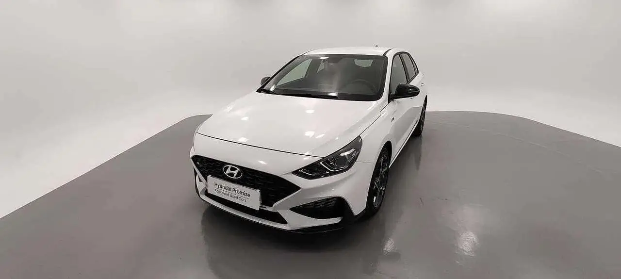 Photo 1 : Hyundai I30 2023 Petrol