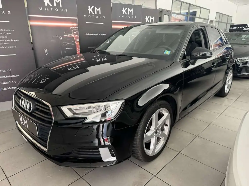 Photo 1 : Audi A3 2019 Diesel