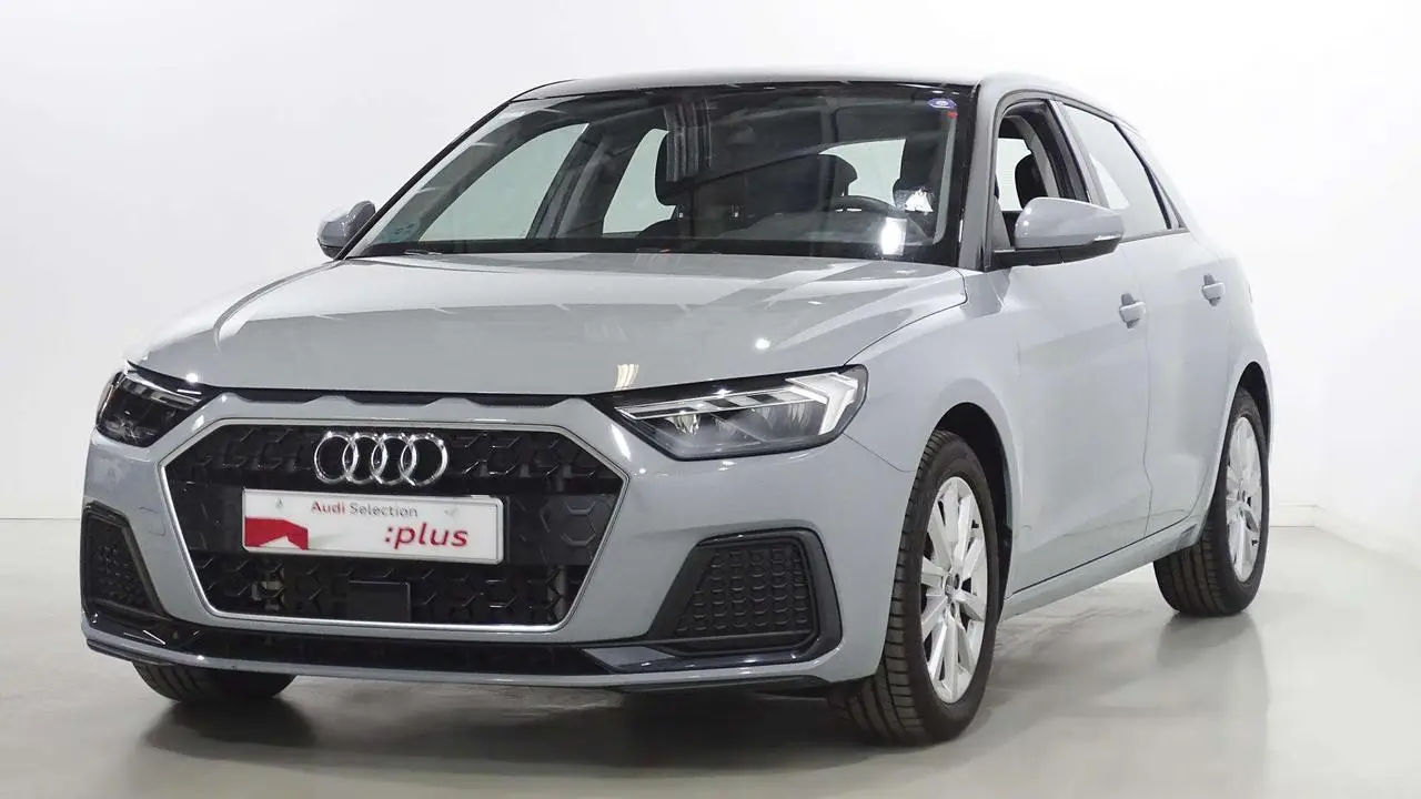 Photo 1 : Audi A1 2023 Petrol