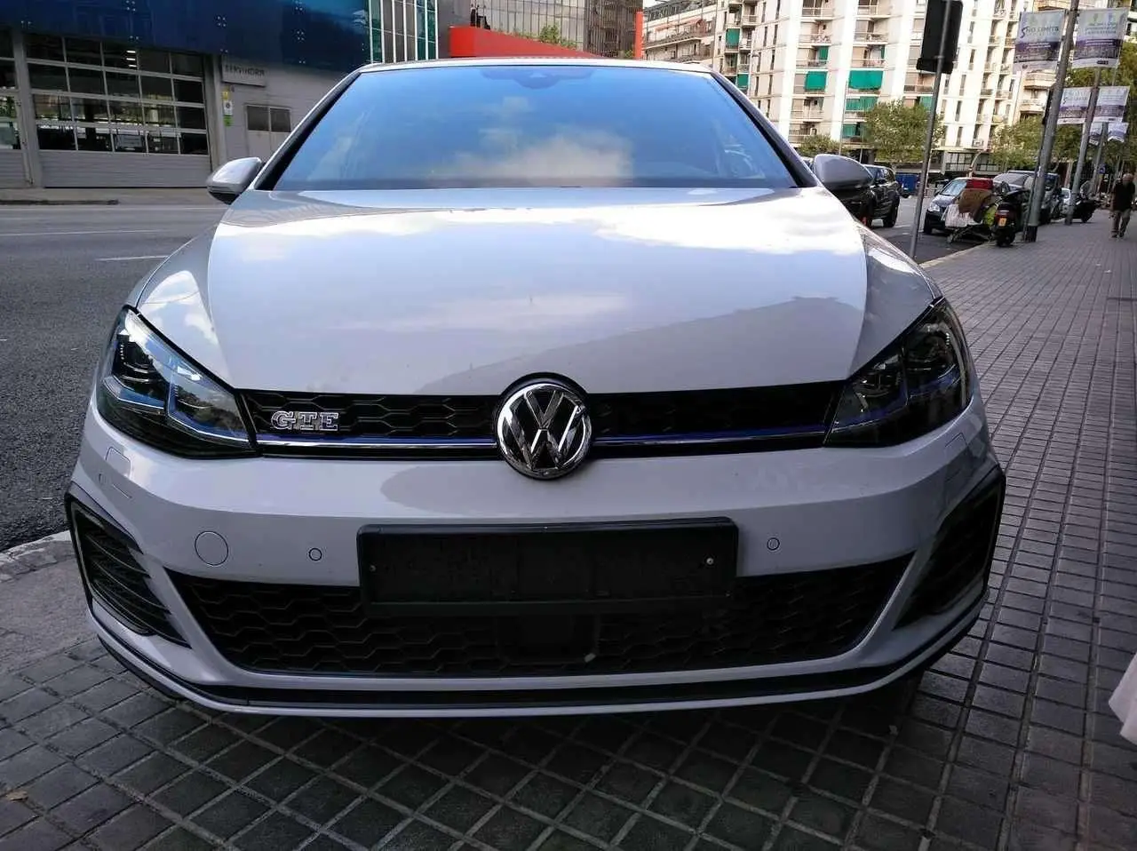 Photo 1 : Volkswagen Golf 2017 Hybride