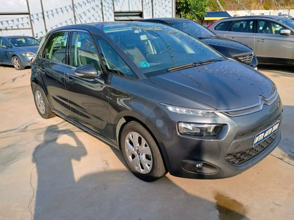 Photo 1 : Citroen C4 2015 Petrol