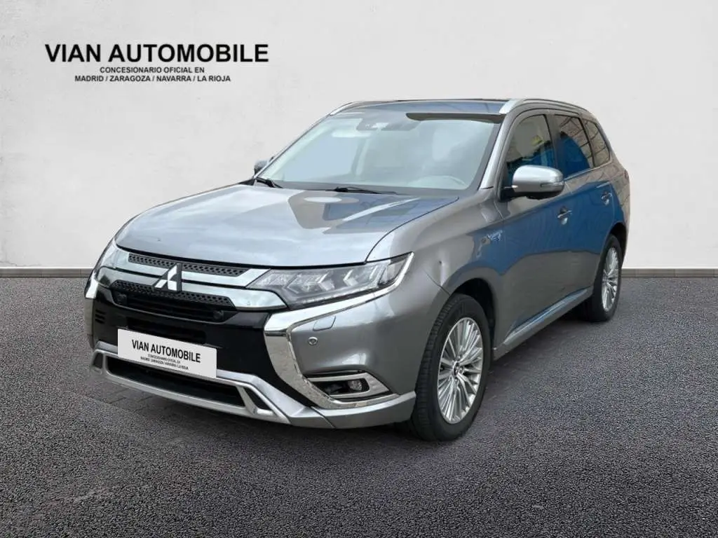 Photo 1 : Mitsubishi Outlander 2019 Hybride